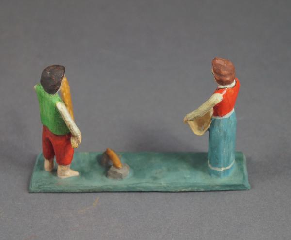 Grulicher Krippenfigur " Hirten beim Feuer machen " (5 cm)
