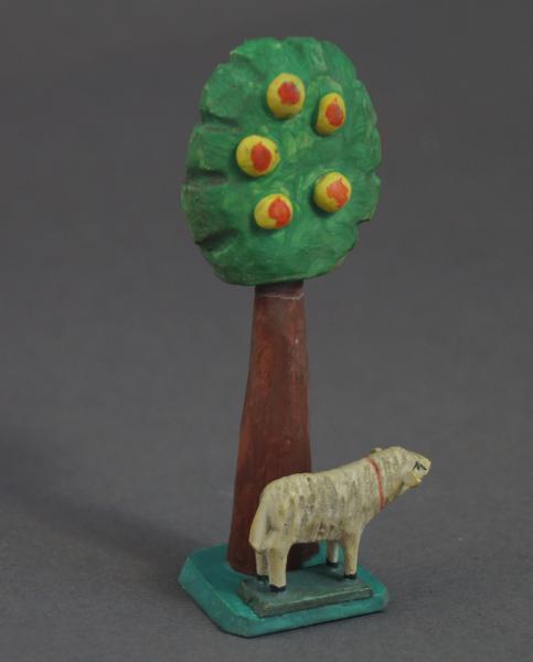 Grulicher Krippenzubehör, "Baum / Obstbaum mit Schaf"