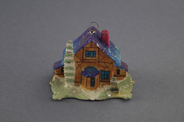 Cardboard ornament Villa, ca. 1940