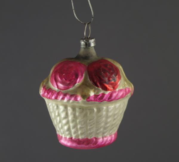 Flower basket, ca. 1920