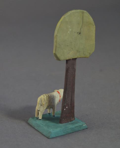 Grulicher Krippenzubehör, "Baum / Palme mit Schaf (5 cm)
