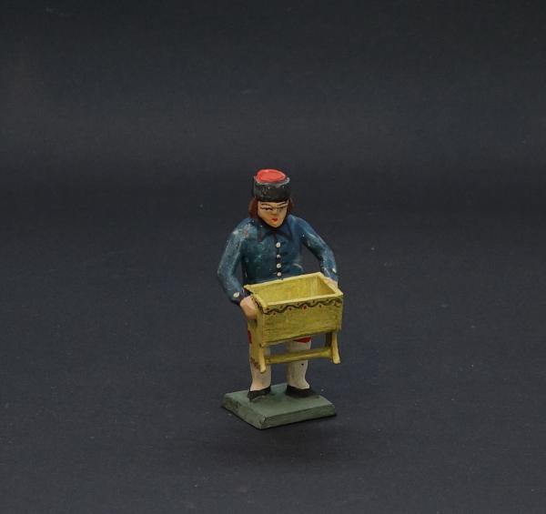 Grulich nativity figure  " Man with cradle " (7 cm)