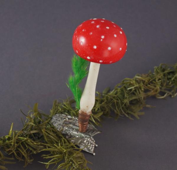 Fly agaric on Clip, ca. 1930