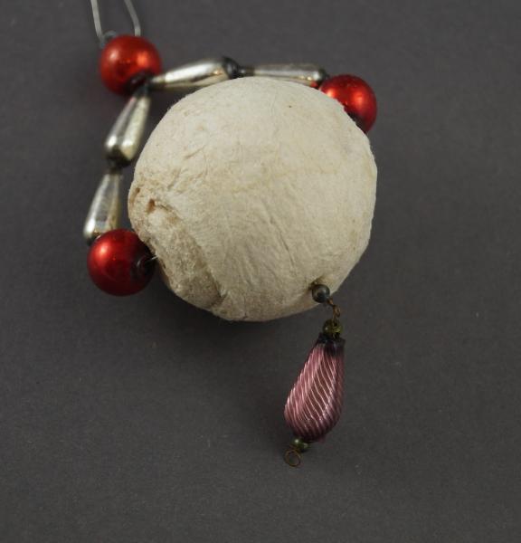 Ornament aus Watte  ~ 1920