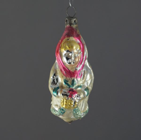 Frau mit Korb Früchte, ~ 1930