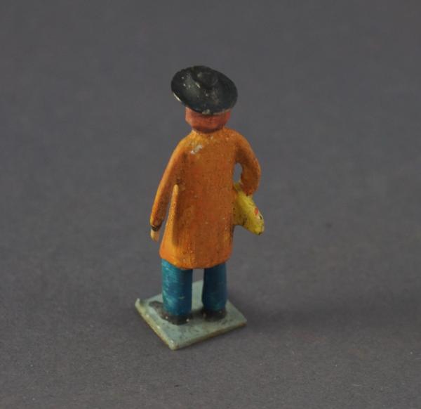 Grulicher Krippenfigur "Gabenbringer mit Brot" (5 cm)