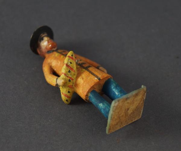 Grulicher Krippenfigur "Gabenbringer mit Brot" (5 cm)