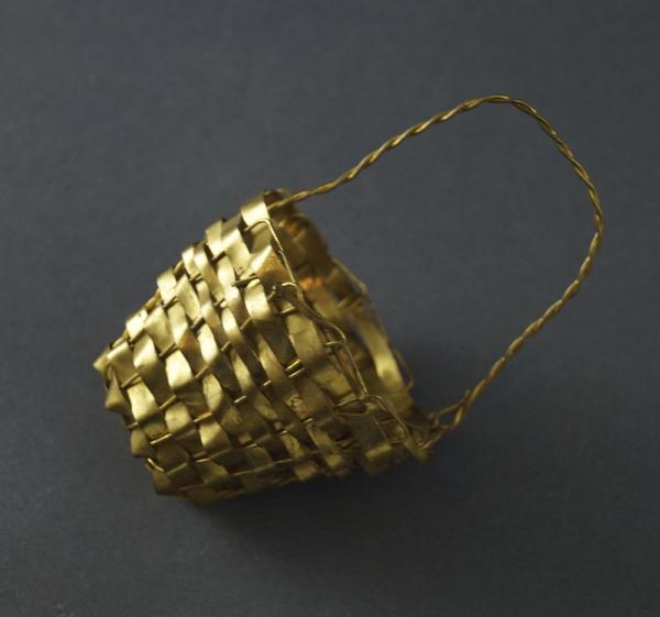 Körbchen aus Messing / Candy Container um 1920