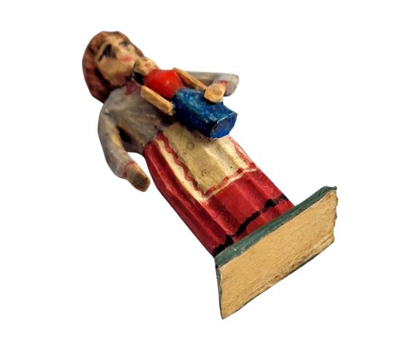 Nativity figure, Girl with doll  (7 cm)