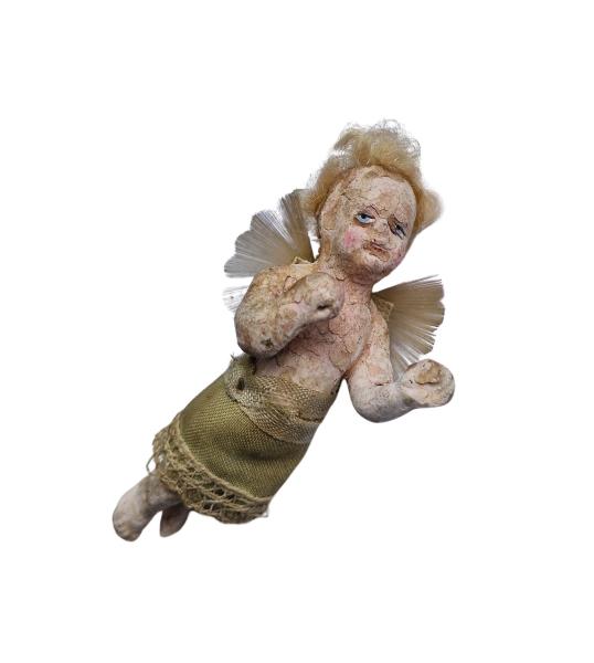 Schwebeengel aus Masse mit Wachsüberzug um 1900