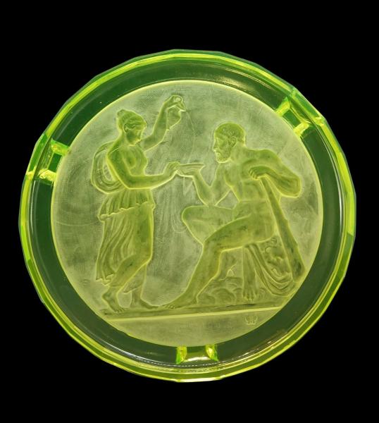 Uranium glass platter, ca. 1930, Curt Schlevogt Gablonz / Heinrich Hoffmann