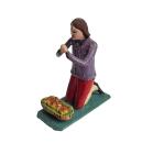 Antique grulich crib figurine, Gift bringer with fruits, around 1900 (10 cm)